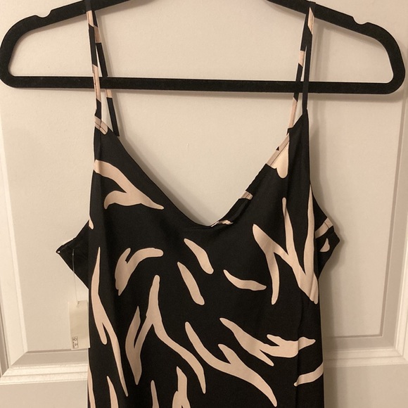 Daily Ritual Black Print Dress - Picture 4 of 6